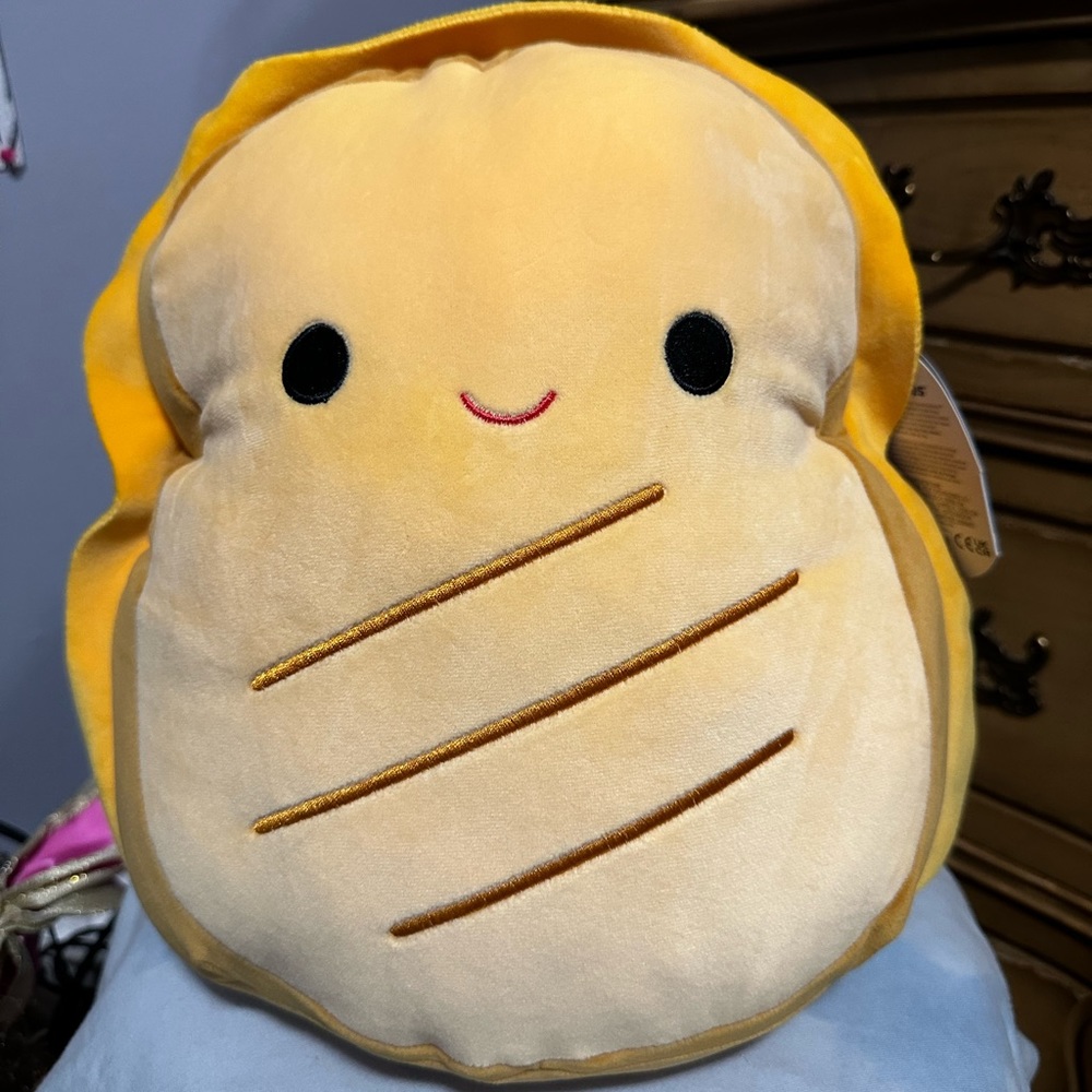 Squishmallow ‼️BRAND NEW‼️ 12in Lil Gouda